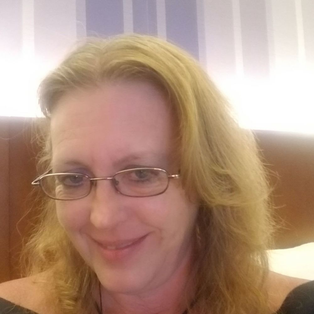 Meet your Posher, Becky